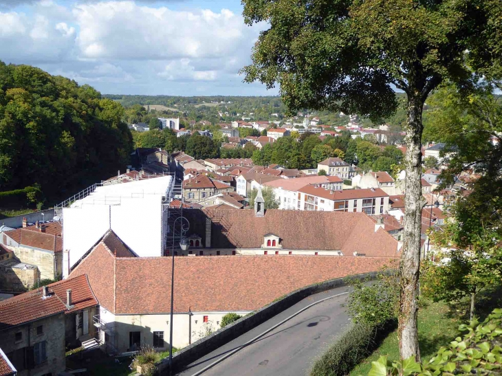 Vue sur la ville basse : collège Gilles de Trèves - Bar-le-Duc