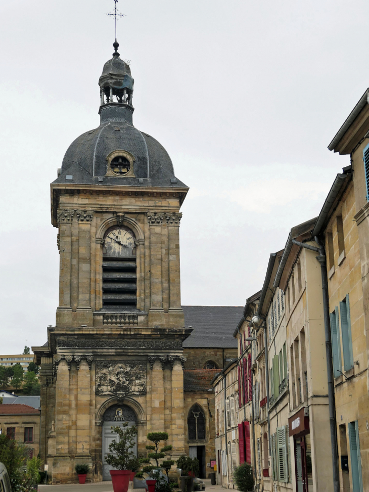 Ville basse : le clocher de l'église Notre Dame - Bar-le-Duc