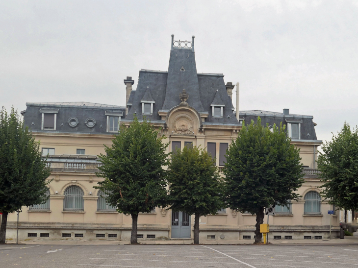 Ville basse : place Exelmans - Bar-le-Duc