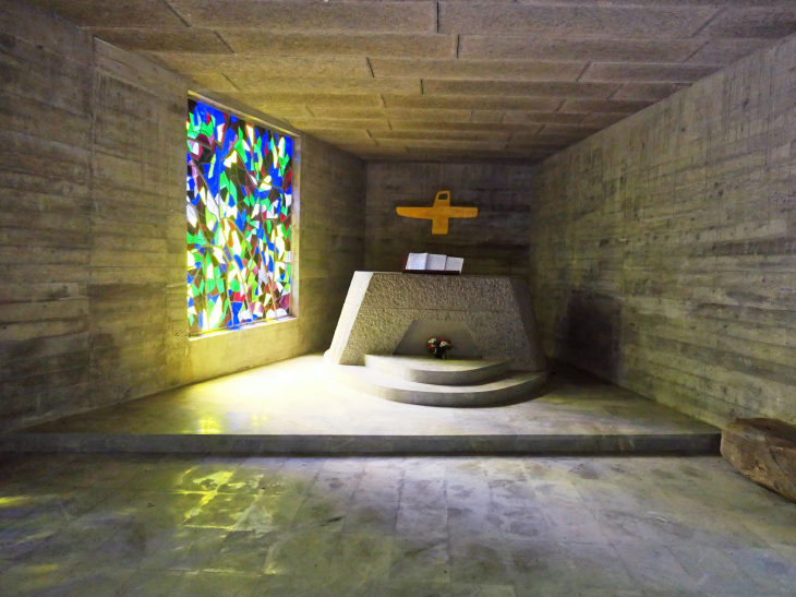 L'intérieur de la chapelle Saint Rouin - Beaulieu-en-Argonne