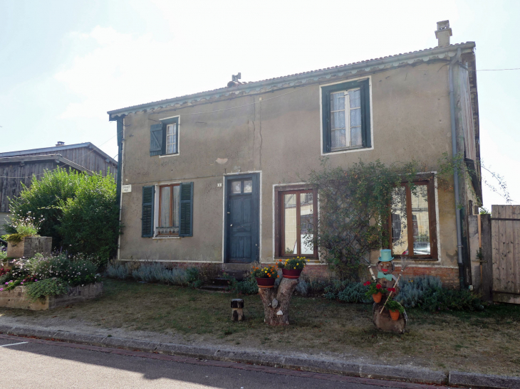 Maison dans la Grande Rue - Beaulieu-en-Argonne