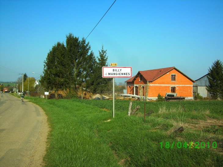 Entrée du village - Billy-sous-Mangiennes