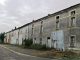 usoirs devant les maisons lorraines  alignées 