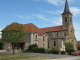 le centre du village : église, mairie et monument aux morts