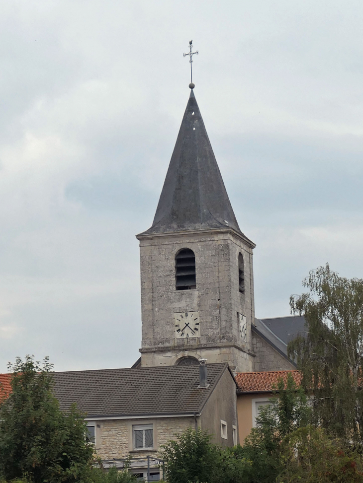 Vue sur le clocher - Chalaines