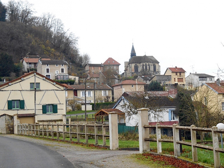 Vue sur le village - Clermont-en-Argonne