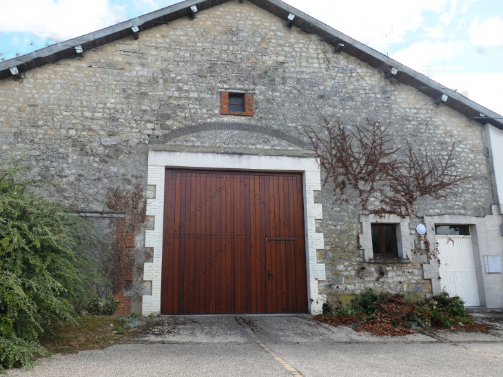 Grange rénovée - Courcelles-sur-Aire