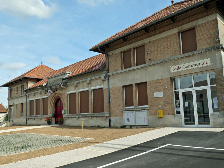 Les bâtiments communaux - Dieppe-sous-Douaumont