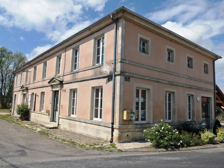 La mairie - Erneville-aux-Bois