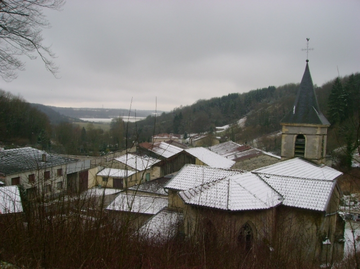 Vue du village depuis les hauteurs - Géry