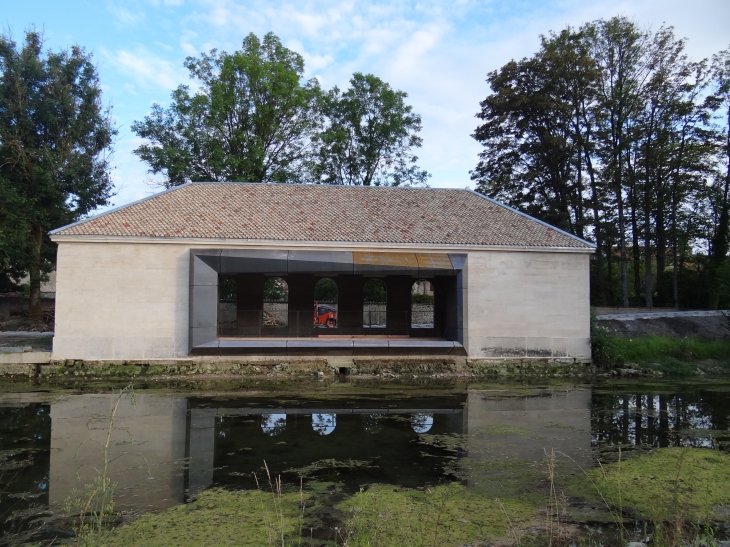 Lavoir - Gondrecourt-le-Château