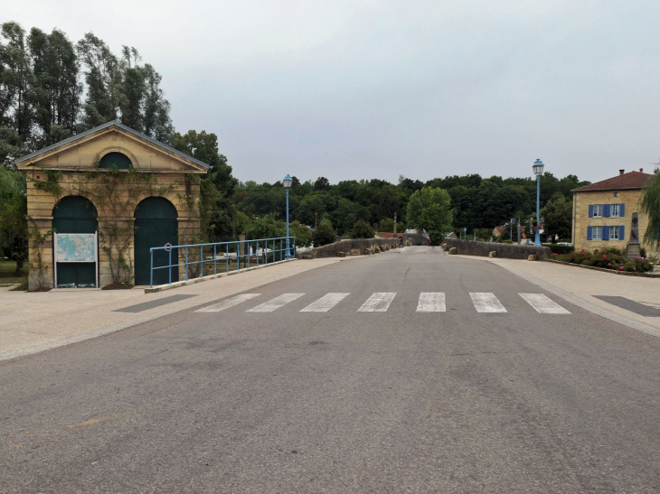 Vers le pont sur la Saulx - Haironville