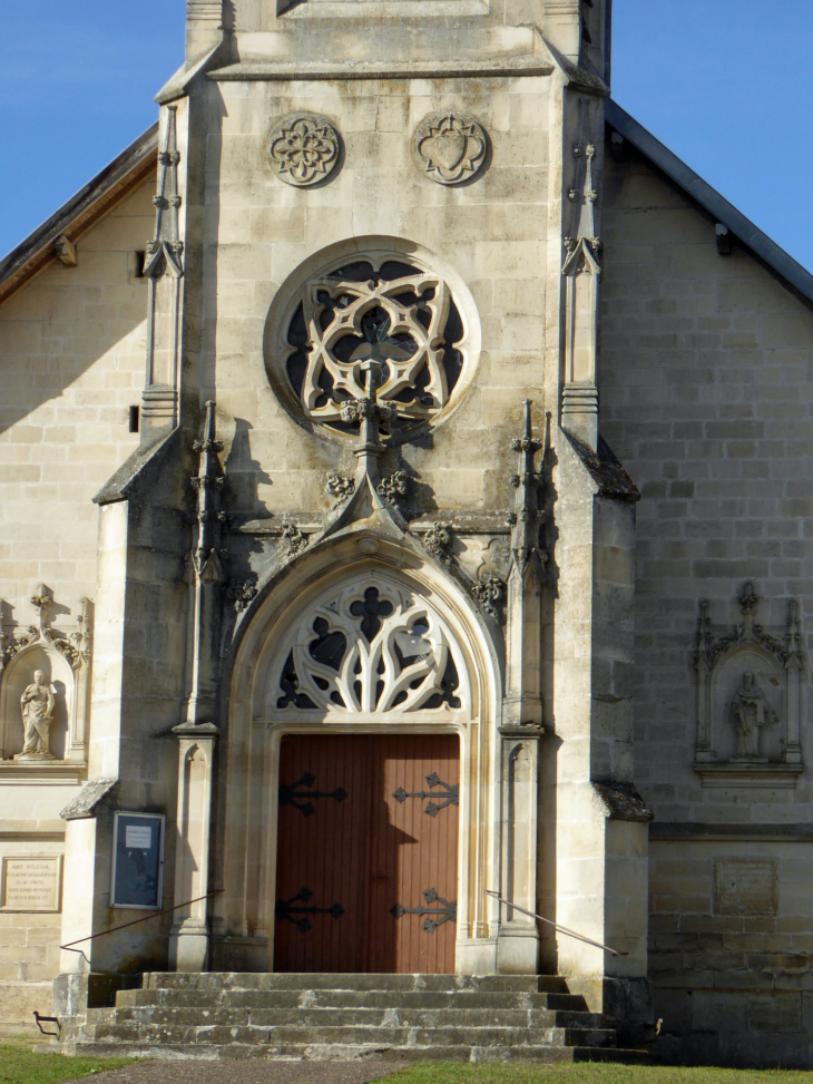 La porte de l'église - Herbeuville