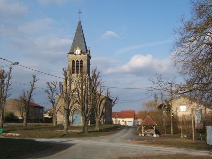 L'église - Lachaussée