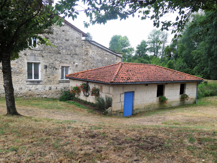 Le lavoir - Lavincourt