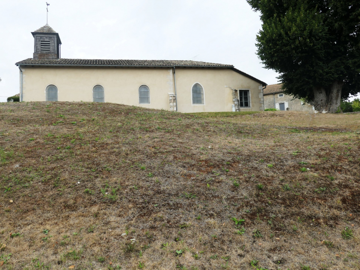 L'église sur le talus - Les Roises