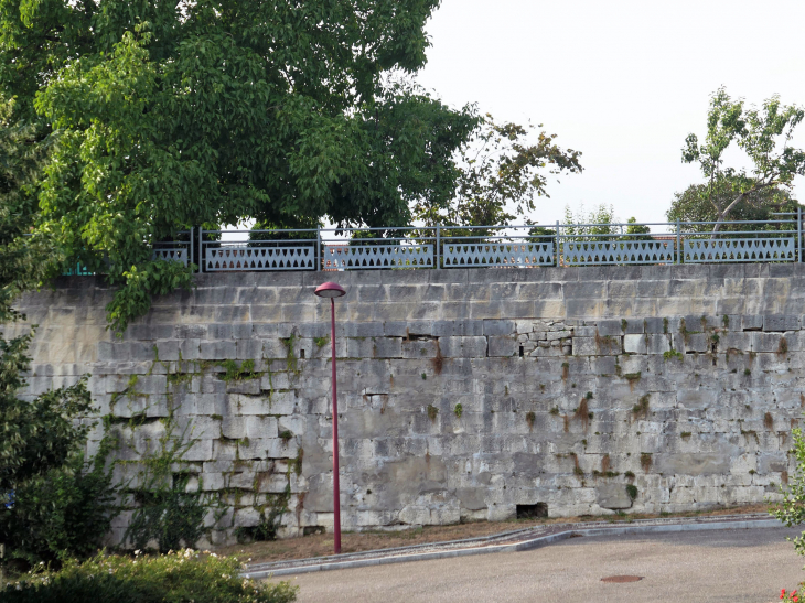 Les remparts - Ligny-en-Barrois