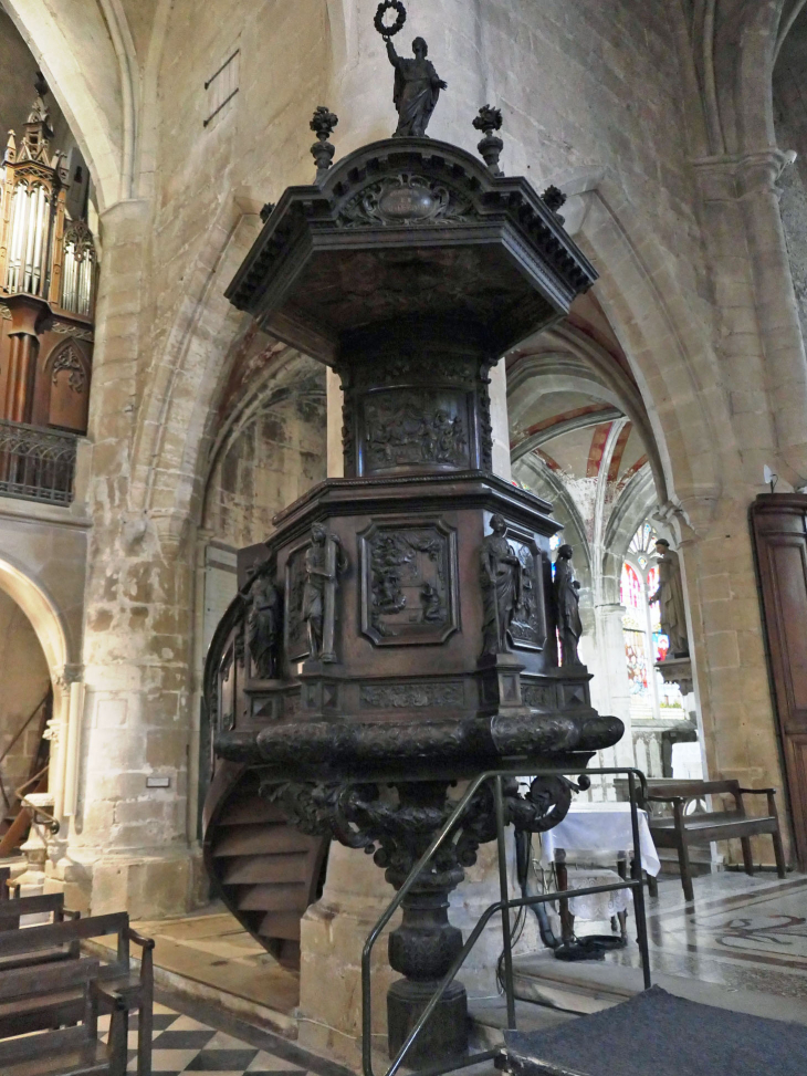 Dans l'église Notre Dame des Vertus - Ligny-en-Barrois