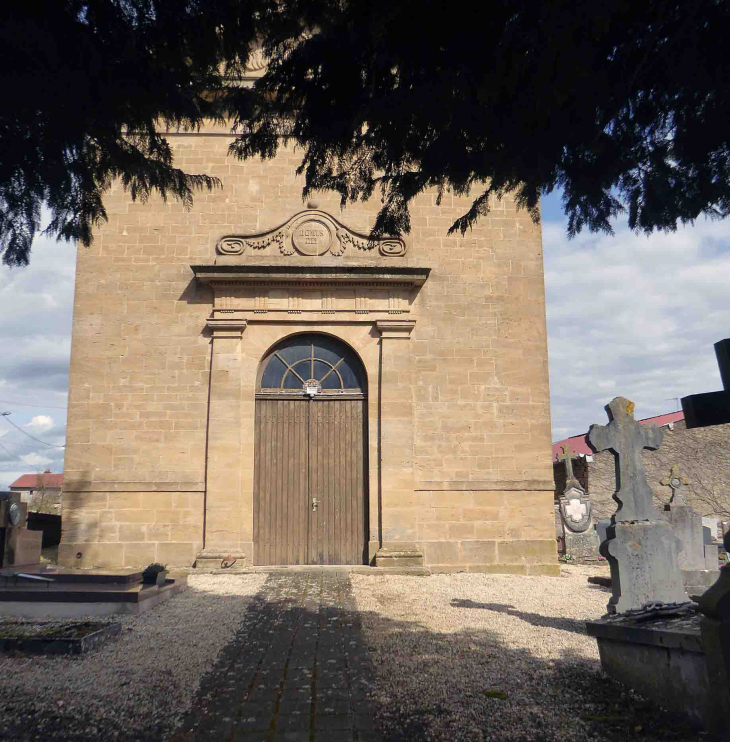 L'entrée de l'église - Loison