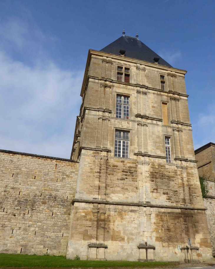 Le château Renaissance - Louppy-sur-Loison