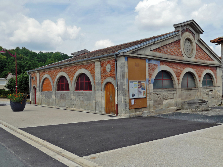 Lavoir fontaine - Montiers-sur-Saulx