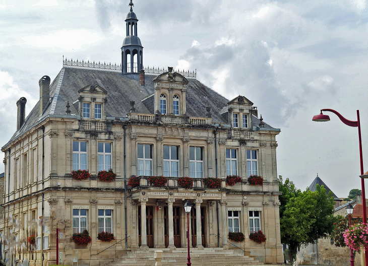 L'hôtel de ville - Montiers-sur-Saulx