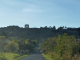 la butte témoin, le mémorial américain et le village