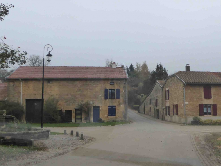 L'entrée du village - Quincy-Landzécourt