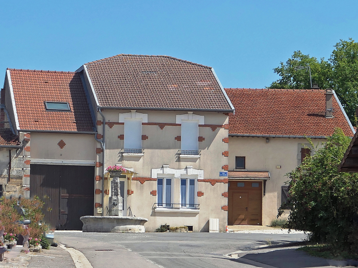 Maison du village - Rarécourt