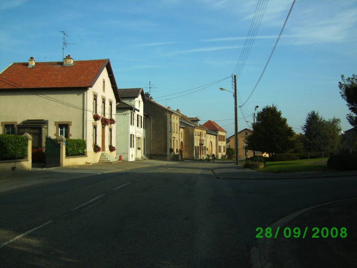 Rue principale - Rouvres-en-Woëvre