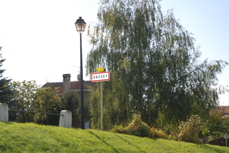 Sassey   pres  du pont 2 - Sassey-sur-Meuse