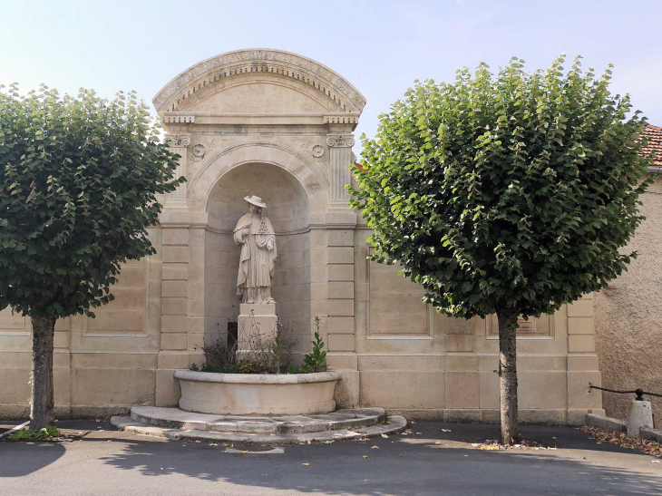 La statue de Pierre de Luxembourg - Tréveray