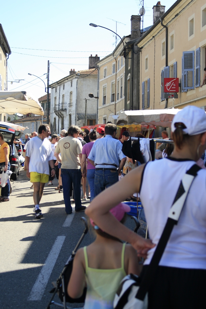 Vaucouleurs vivant une journée de braderie