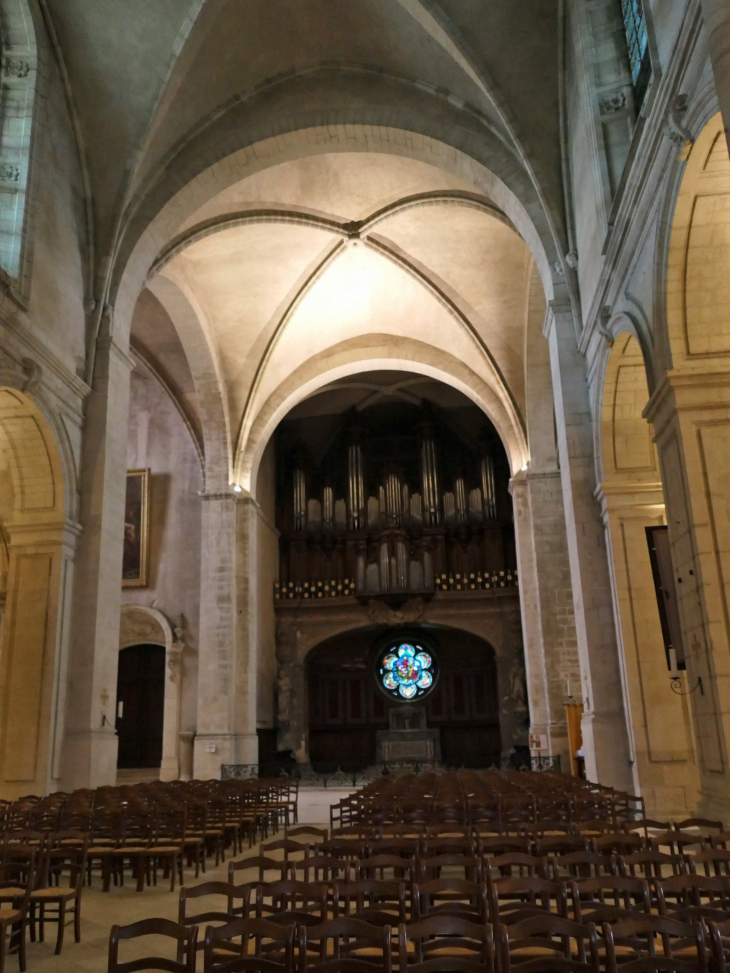 Dans la cathédrale Notre Dame - Verdun