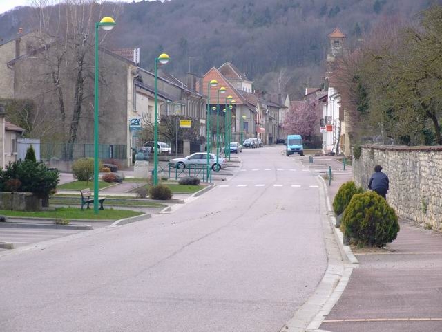 La rue principale - Vigneulles-lès-Hattonchâtel