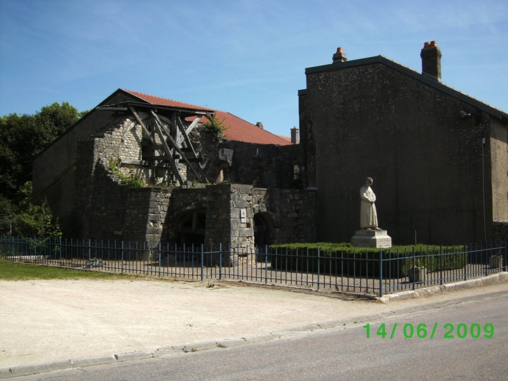 Vestiges - Vigneulles-lès-Hattonchâtel