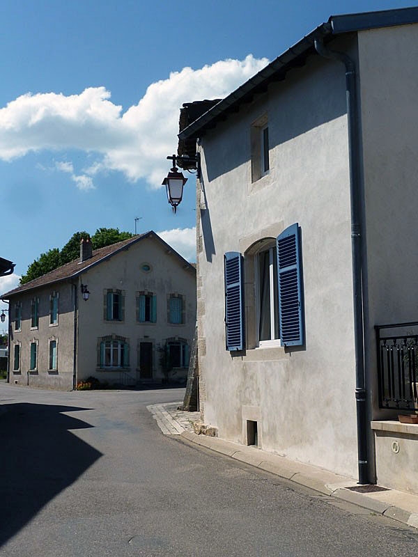 Hattonchatel : maisons du village - Vigneulles-lès-Hattonchâtel