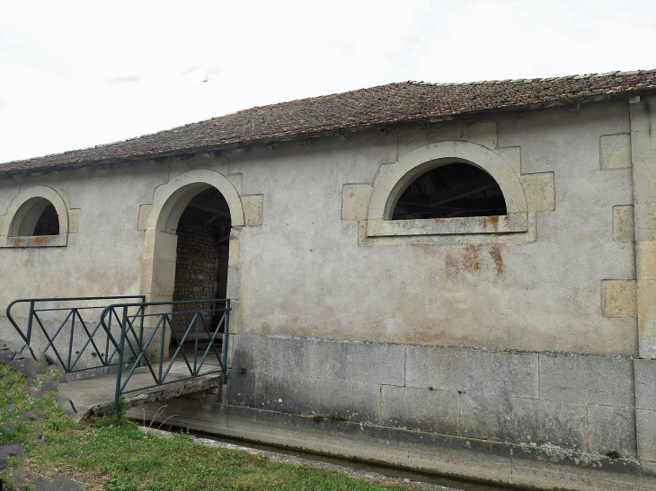 Le lavoir - Vouthon-Bas