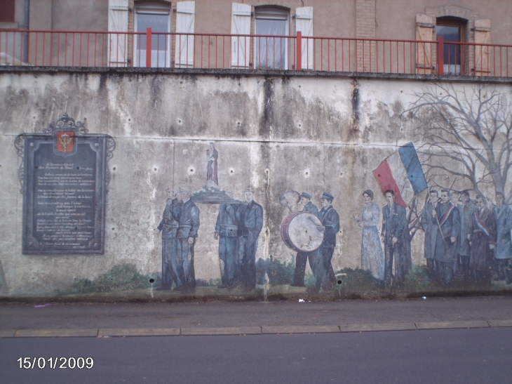 Rue Clémenceau ,la fresque - Algrange