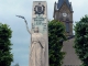 l'église et le monument aux morts