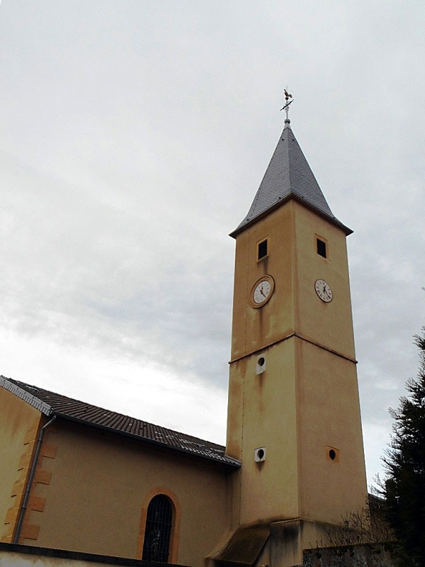 L'église - Charly-Oradour