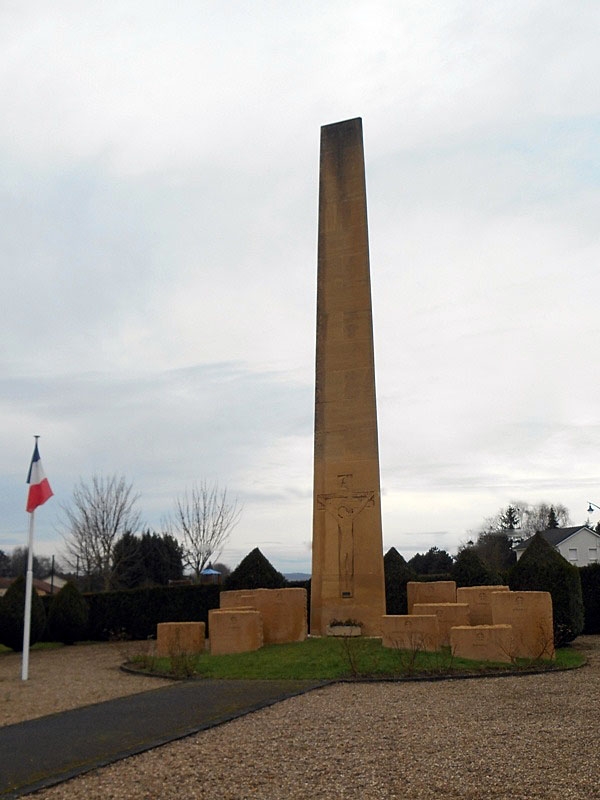 Mémorial aux réfugiés mosellans victimes du massacre d'Oradour sur Glane - Charly-Oradour