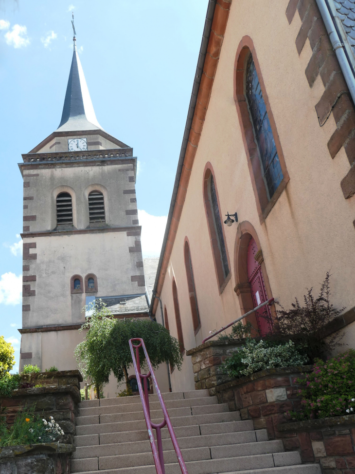 Montée vers le clocher - Dabo