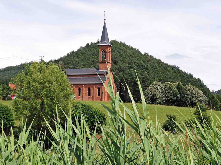 Vue sur l'église - Éguelshardt