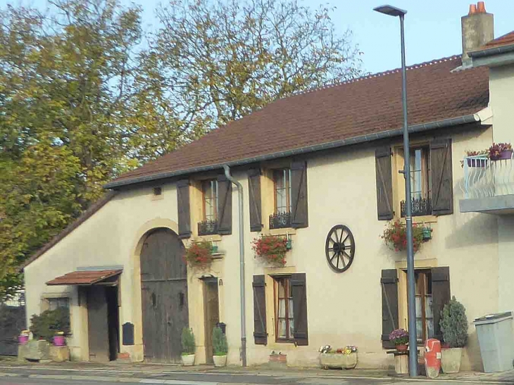 Maison du village - Flévy