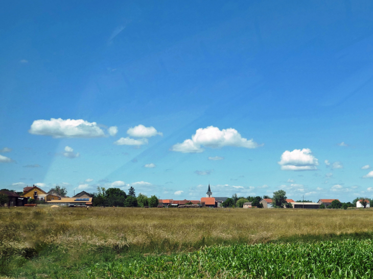 Le village vu de loin - Hattigny