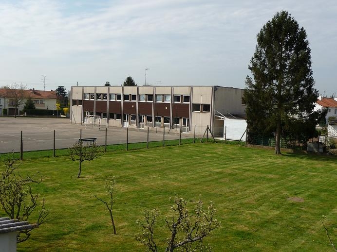 Passage et garderie l'ECOLE - Hauconcourt