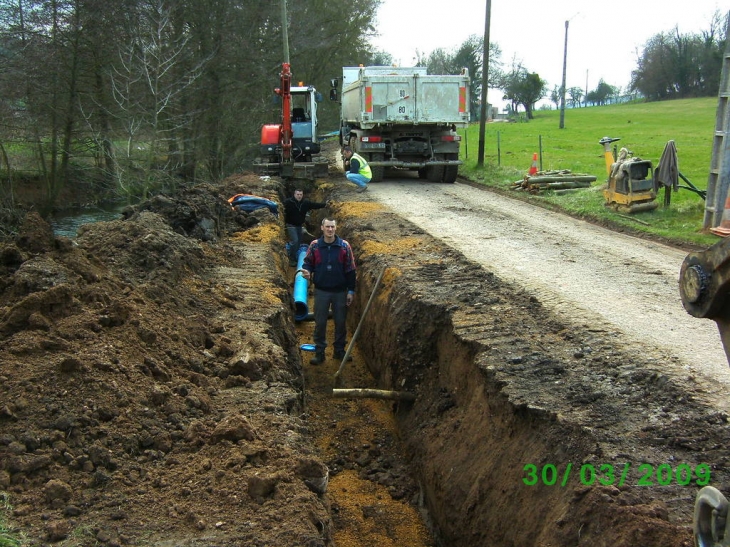 Pose de la conduite d'eau diamétre 200 en fonte - Kœnigsmacker