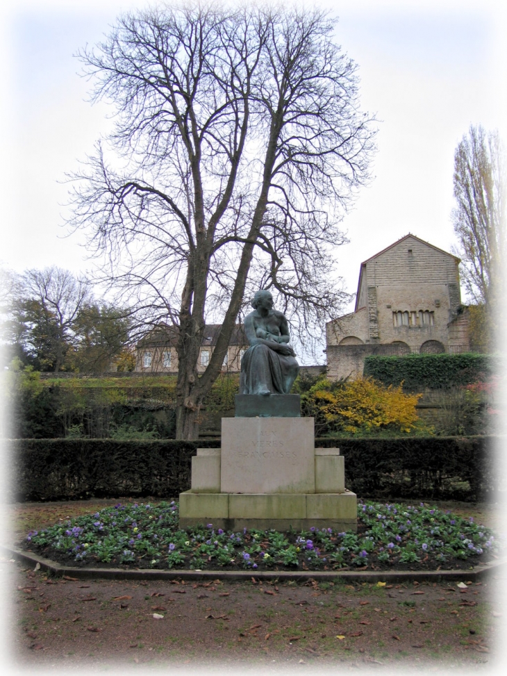 Près de l'église St. Pierre-aux-Nonnains - Metz