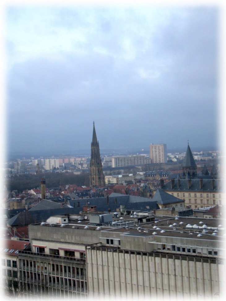 Photo prise du haut de La Grande Roue - Metz